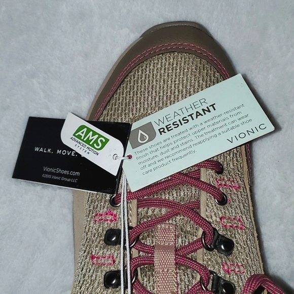 NWT Vionic Cypress Water-Resistant Hiking Sneakers Women's Size 9 - Picture 4 of 10
